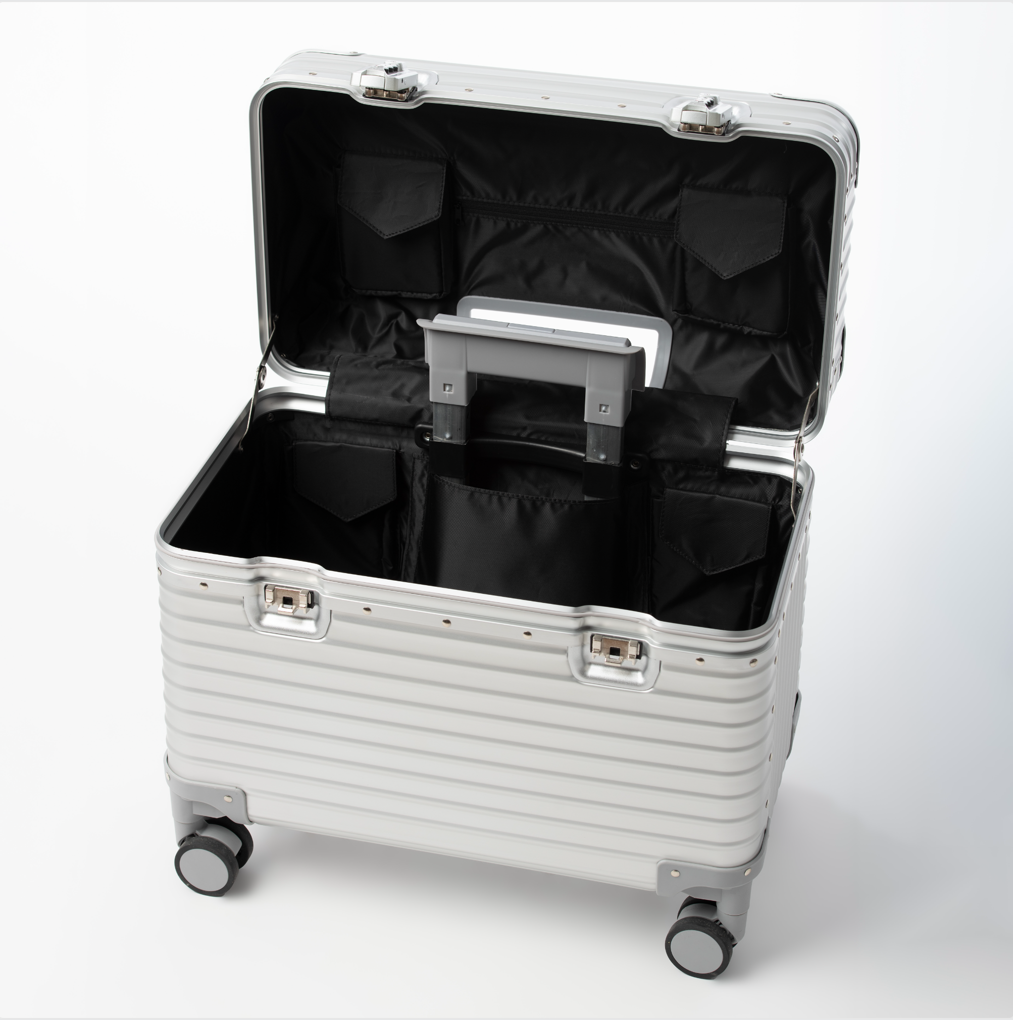 Pilot Aluminium Case PRE ORDER 25 NOVEMBER