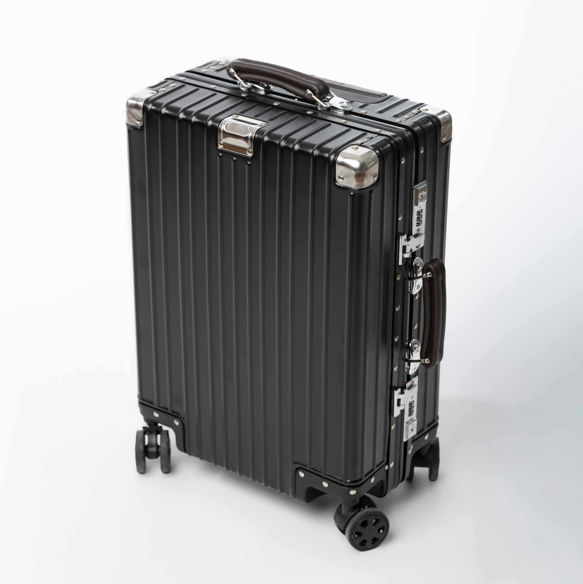 CLASSIC ALUMINIUM PRE ORDER SHIPPING JAN 5TH